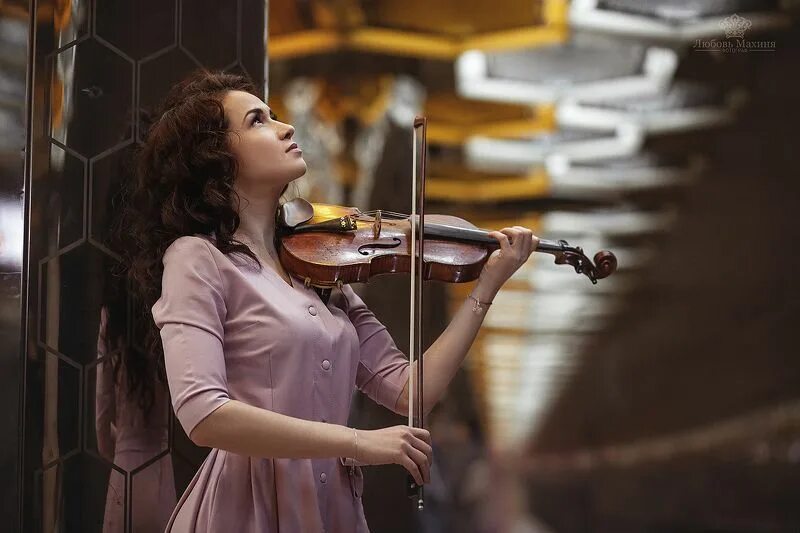 скрипка. музыка души картинки. 150 лет рахманинову. душа песня текст. открытки с музыкой.