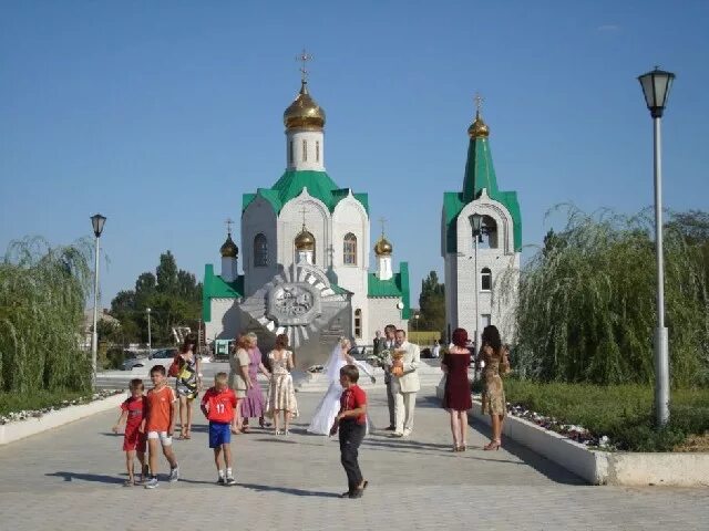 Знаменск область. Храм Александра Невского Знаменск. Знаменск Астраханская область.