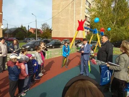 Торжественное открытие детской площадки