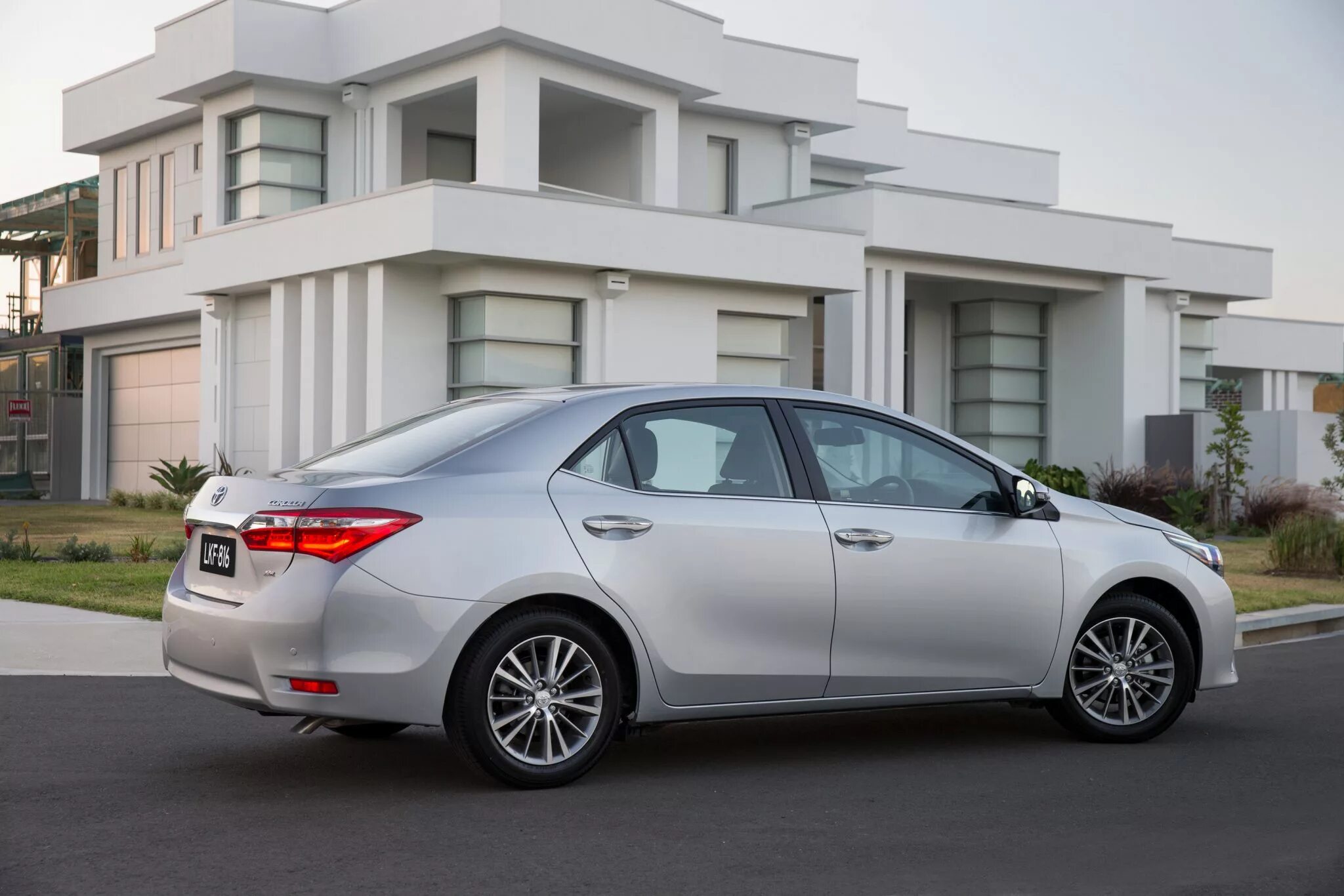 Toyota Corolla 2014. Toyota Corolla sedan. Toyota Corolla sedan 2016. Тойота Королла 2014г.