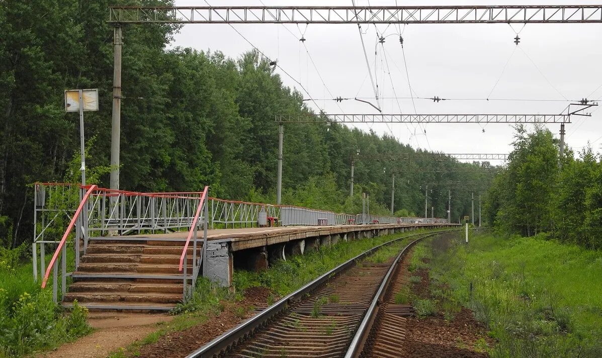 Московская область станция власово. Платформа 119 км. Станция 124 км кимры. Цкад звенигород фото. Платформа власово.