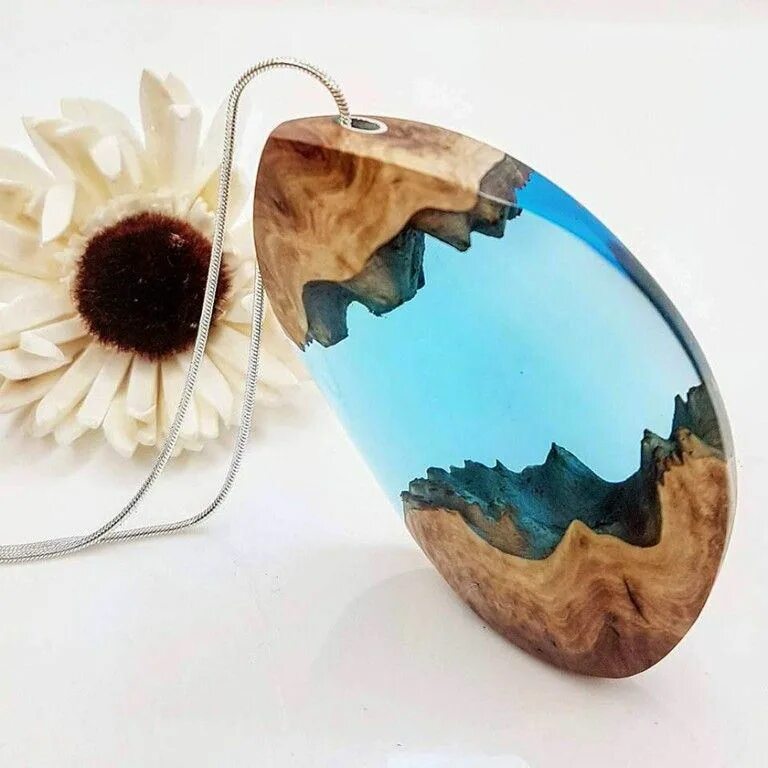 Как сделать поделки из смолы. Epoxy resin art бижутерия. украшения из эпоксидной смолы и дерева. фигуры из эпоксидной смолы. фигурки из эпоксидной смолы.