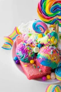 52 ребенка любят конфеты и мороженое