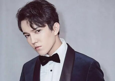 Qoshiqchi Dima Koldunning yalangoch fotosuratlarini koring