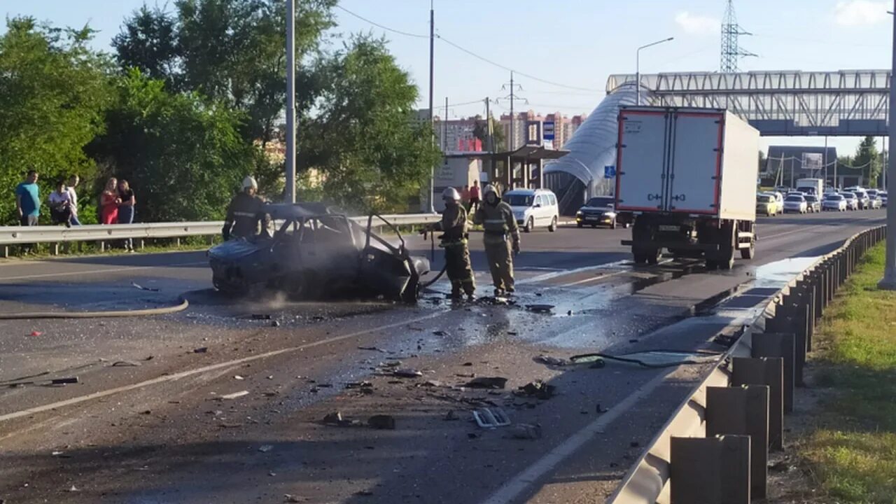 Авария в Новоусманском районе Воронежской области. Жуткая авария под Воронежем вчера. ДТП на трассе Воронеж Тамбов.