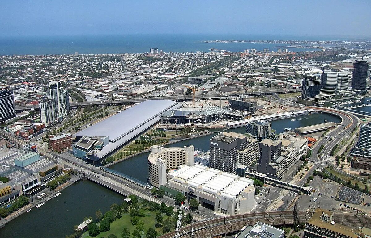 Порт джексон сидней. Докландс мельбурн. Мельбурн. Порт сидней австралия. Круизный порт мельбурн.