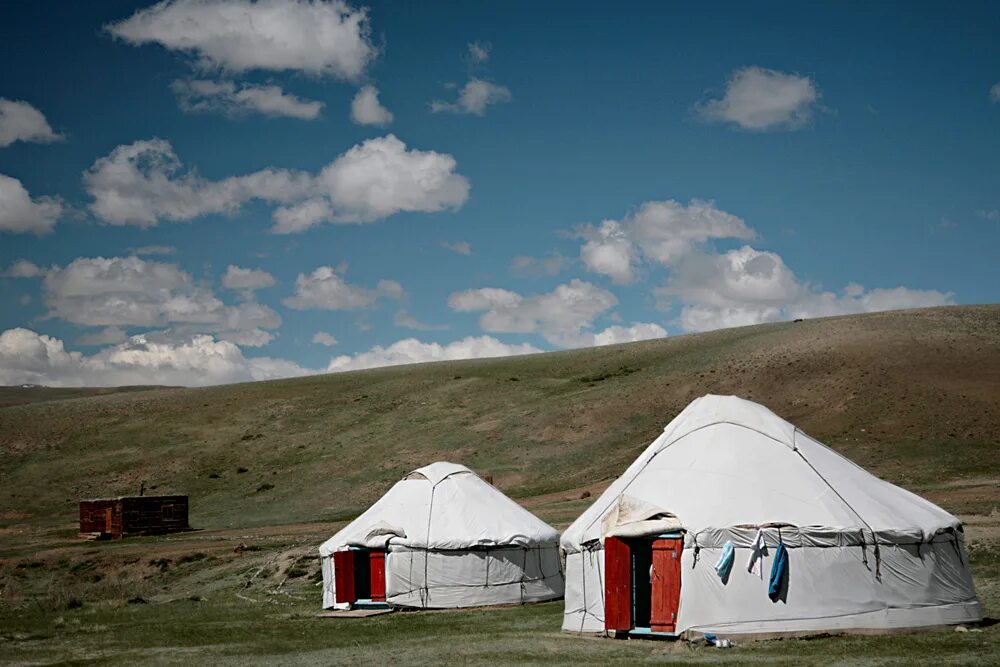 традиционное жилище алтайцев. юрта с усадьбой у алтайцев 3 буквы. национальное алтайское жилище - аил. юрта горный алтай. юрта с усадьбой у алтайцев 3 буквы.