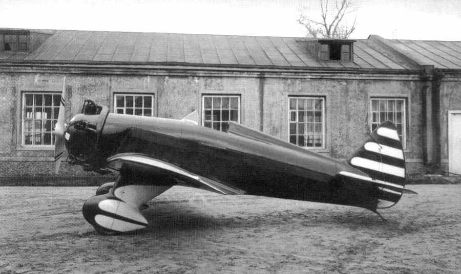 Первая машина самолет. Яковлев самолёт УТ -2. Самолёт Яковлева УТ-1. Учебно-тренировочный самолёт УТ-1. Самолет Яковлева 1935.