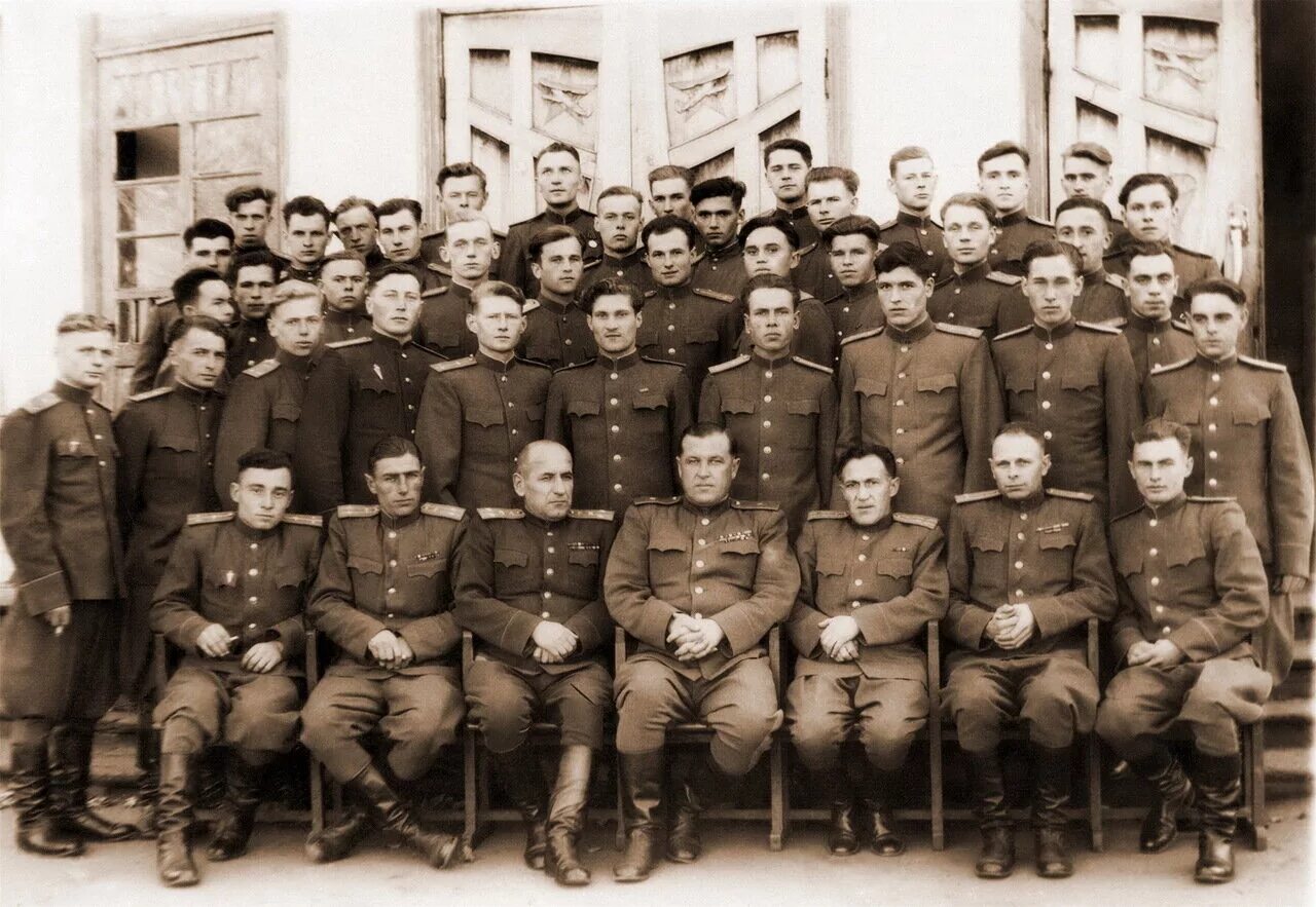 Г г офицеров. Борисоглебск училище летчиков 1922. Борисоглебск училище летчиков 1940. Борисоглебское лётное училище выпуск 1945.
