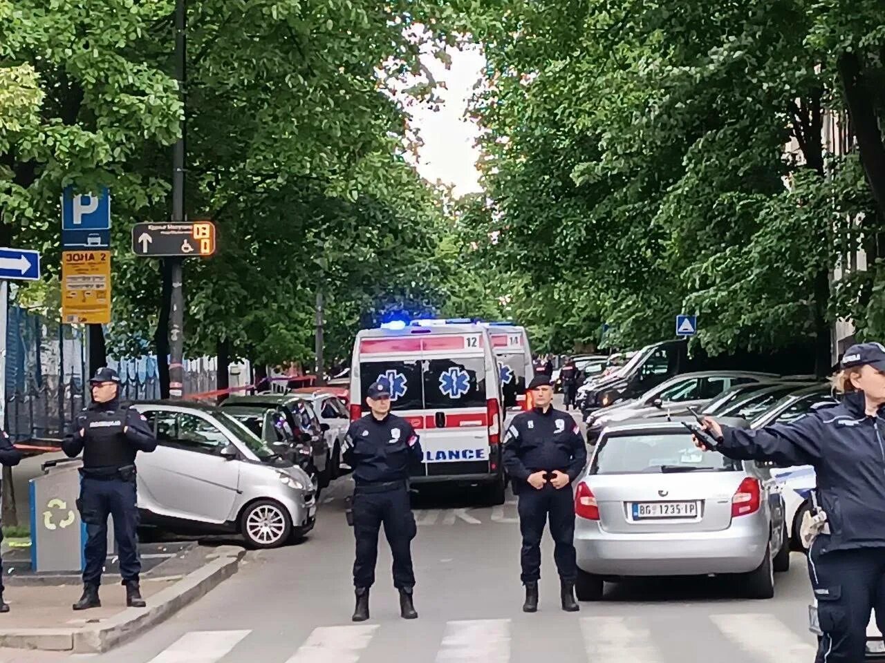 Стрельбы а в школе в Белграде, Сербия. Полиция фото. Перестрелка в школе Сербия. Устроил стрельбу в школе Сербия.