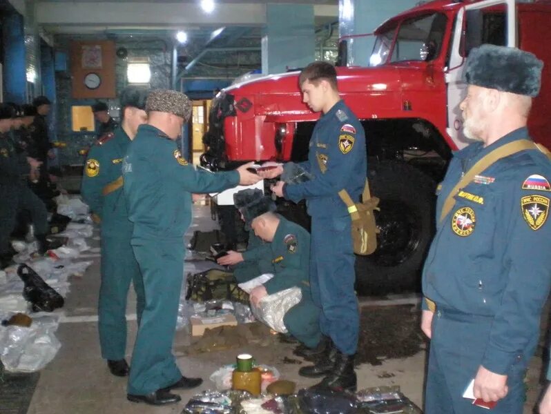 Пожарная охрана несение караульной службы. Гарнизон пожарной охраны Гарнизонная служба. Гарнизонная служба МЧС. Караульная служба МЧС. Гарнизон пожарной части.