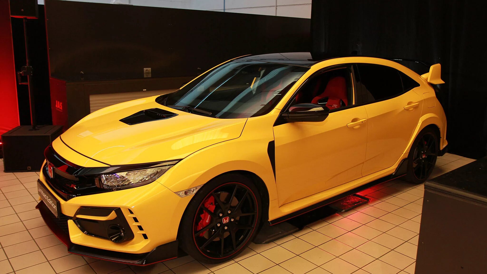 Р 2025. Honda civic type r 2025. honda type r 2025. honda civic 2025. хонда цивик type r 2025.