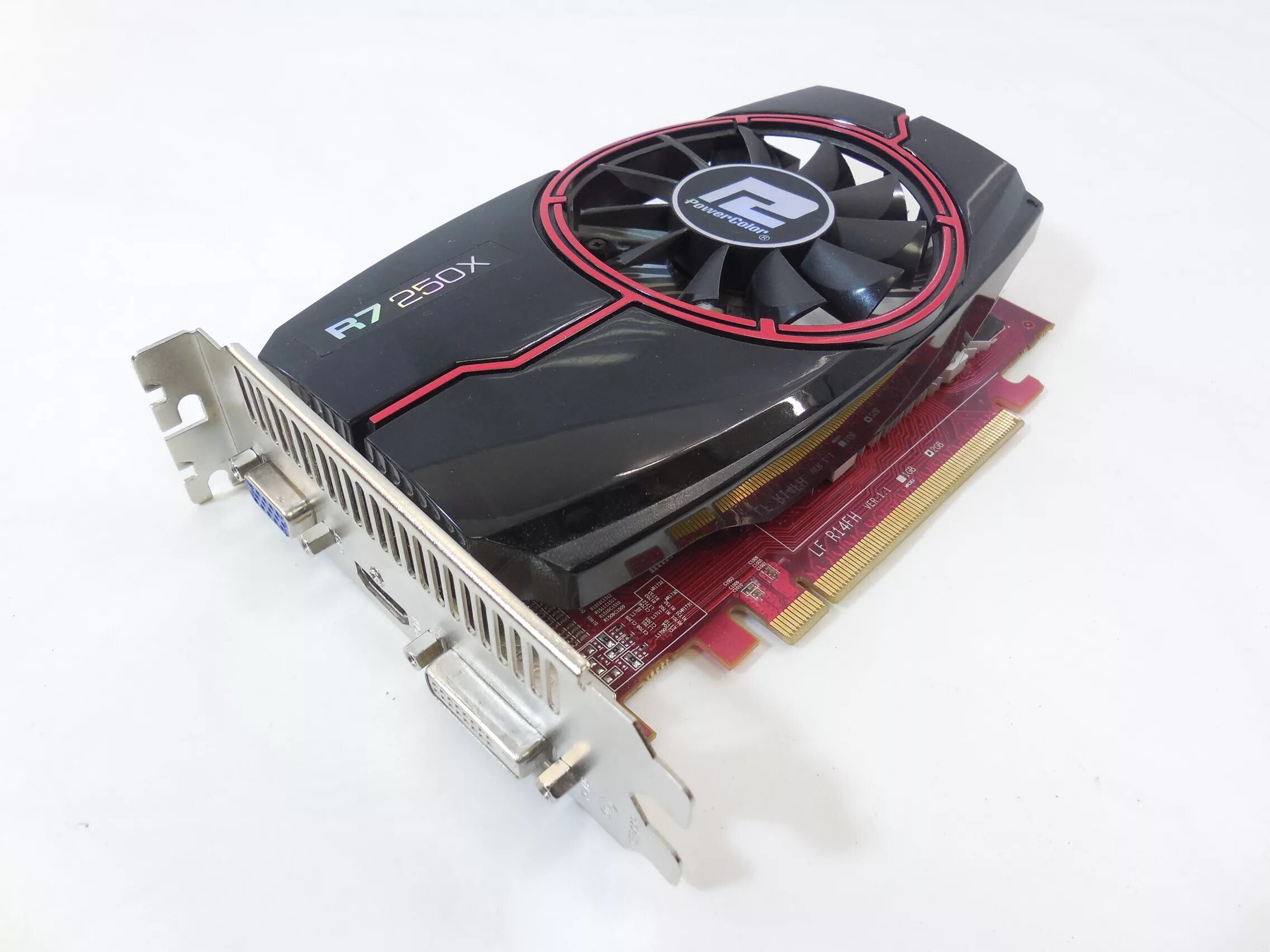 Radeon r7 2. R7 250x 2gb POWERCOLOR. Видеокарта AMD r7 250. POWERCOLOR r7 250 2gb. Видеокарта AMD r7 250x.