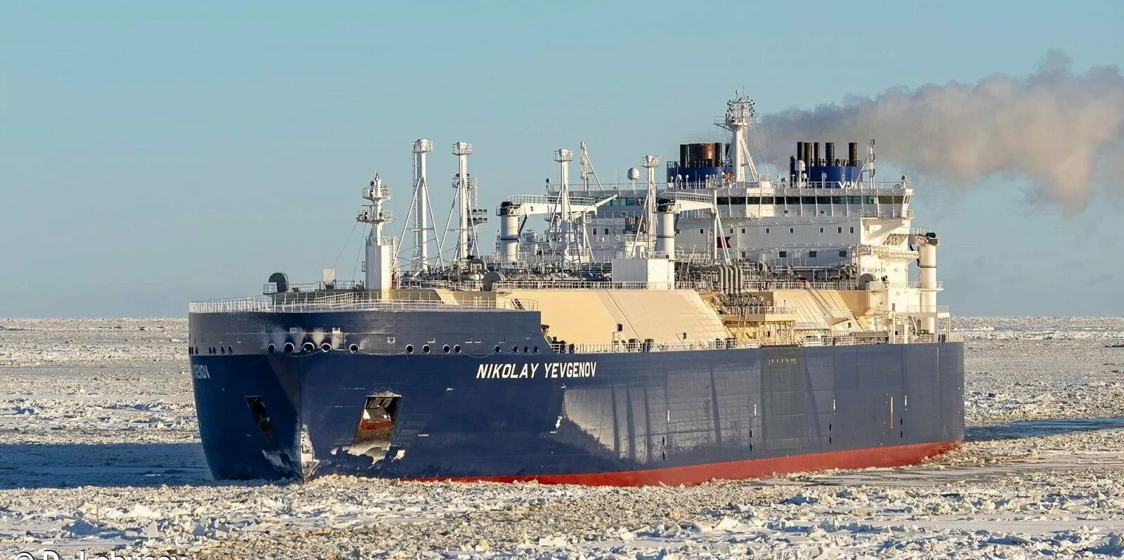 Газовоз маршал василевский. Танкер-газовоз кристоф де маржери. Спг танкеры новатэк. Arc7 танкер газовоз. Танкер спг великий новгород.