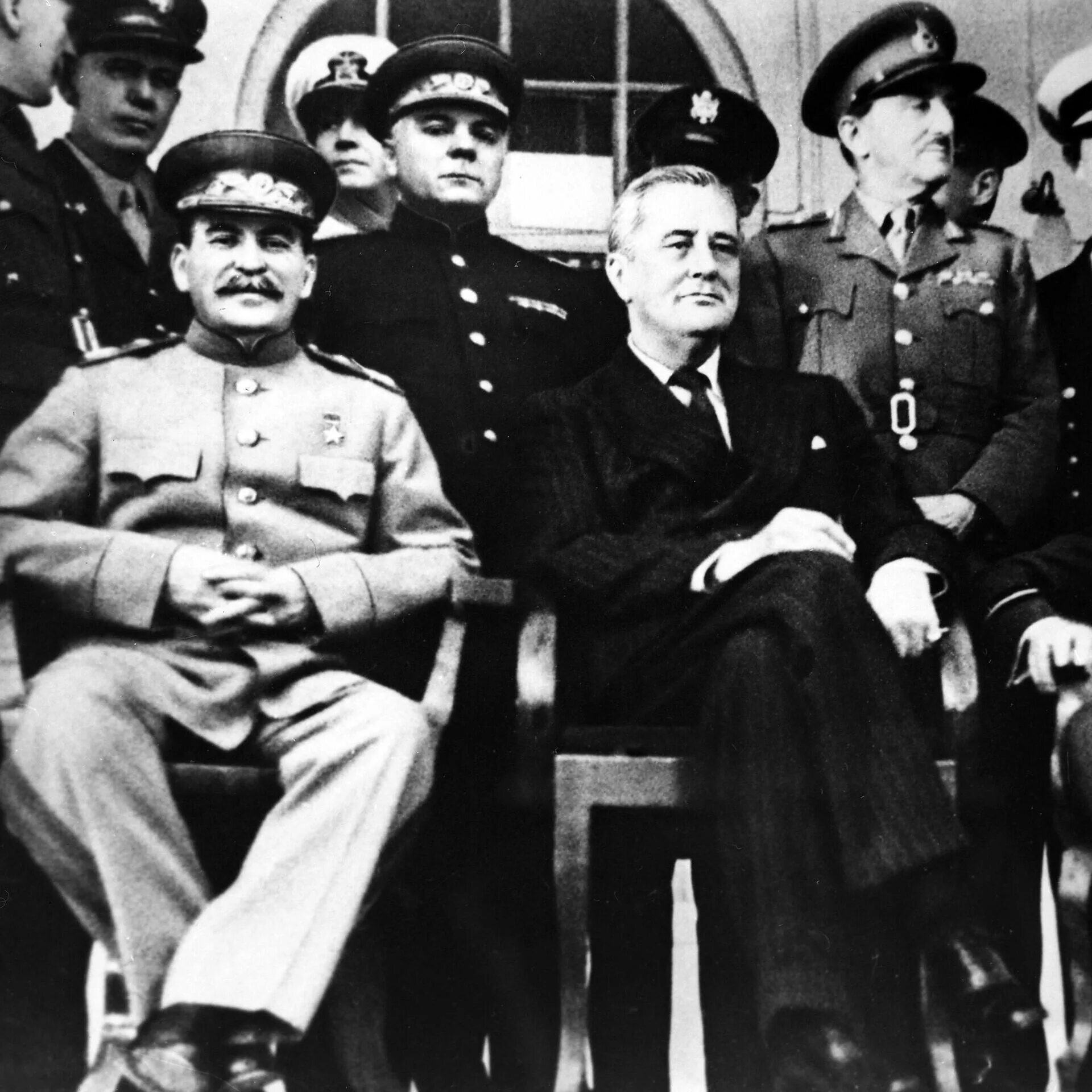 Сталин 1941. Сталин на тегеранской конференции. Сталин трумэн черчилль. Тегеранская речь сталина. Конференция в тегеране 1943.