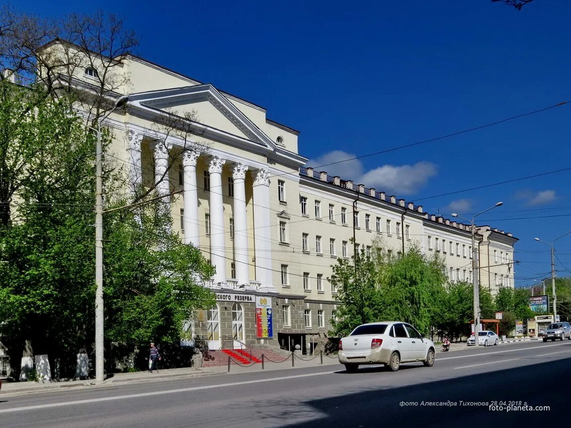 Училище в ростове на дону после 9. Техникум морской волгоград. Колледж в ростове на дону после 9. Ростовский колледж технологий машиностроения. Ростовский архитектурный колледж.