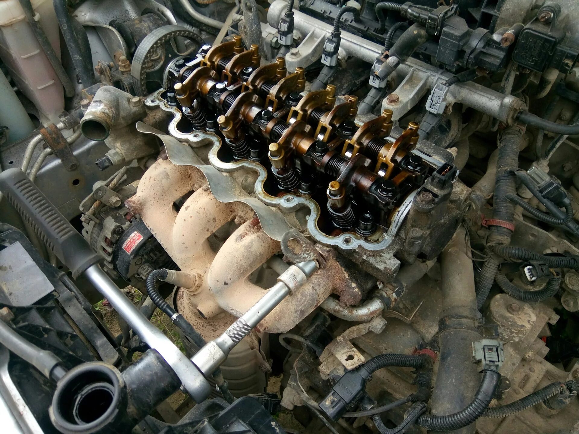 Ремонт двигателя акцент. Капремонт акцент 16 клапанов. Hyundai Accent 2003 год капиталка двигателя. Клапана на Хендай акцент ТАГАЗ 1.5. Капремонт двигателя Хендай акцент 1.5 16 клапанов.