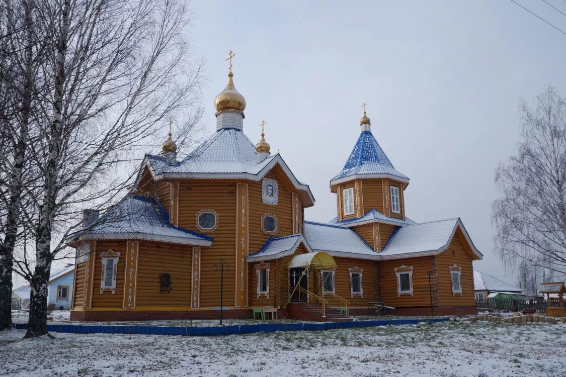 Коми пермяцкий агротехнический. Храм с верх Иньва. Церковь Кудымкар верх Иньва. Кочево Пермский край Церковь. Село верх-Иньва Пермский край.