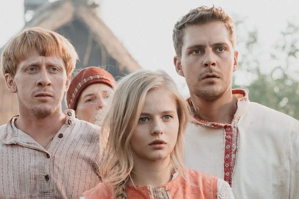 Миронова в фильме холоп. Как зовут холопа. Холоп фильм 2019. Александра бортич холоп. Милош бикович холоп гриша холоп.