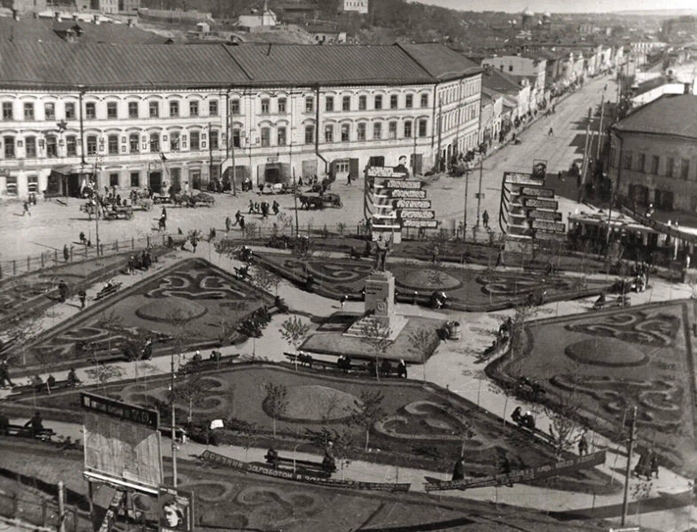 Телефонов казань старый. Улица Баумана Казань 1930. Рыбнорядская площадь Казань. Площадь Тукая Казань. Казань, площадь Тукая кольцо.