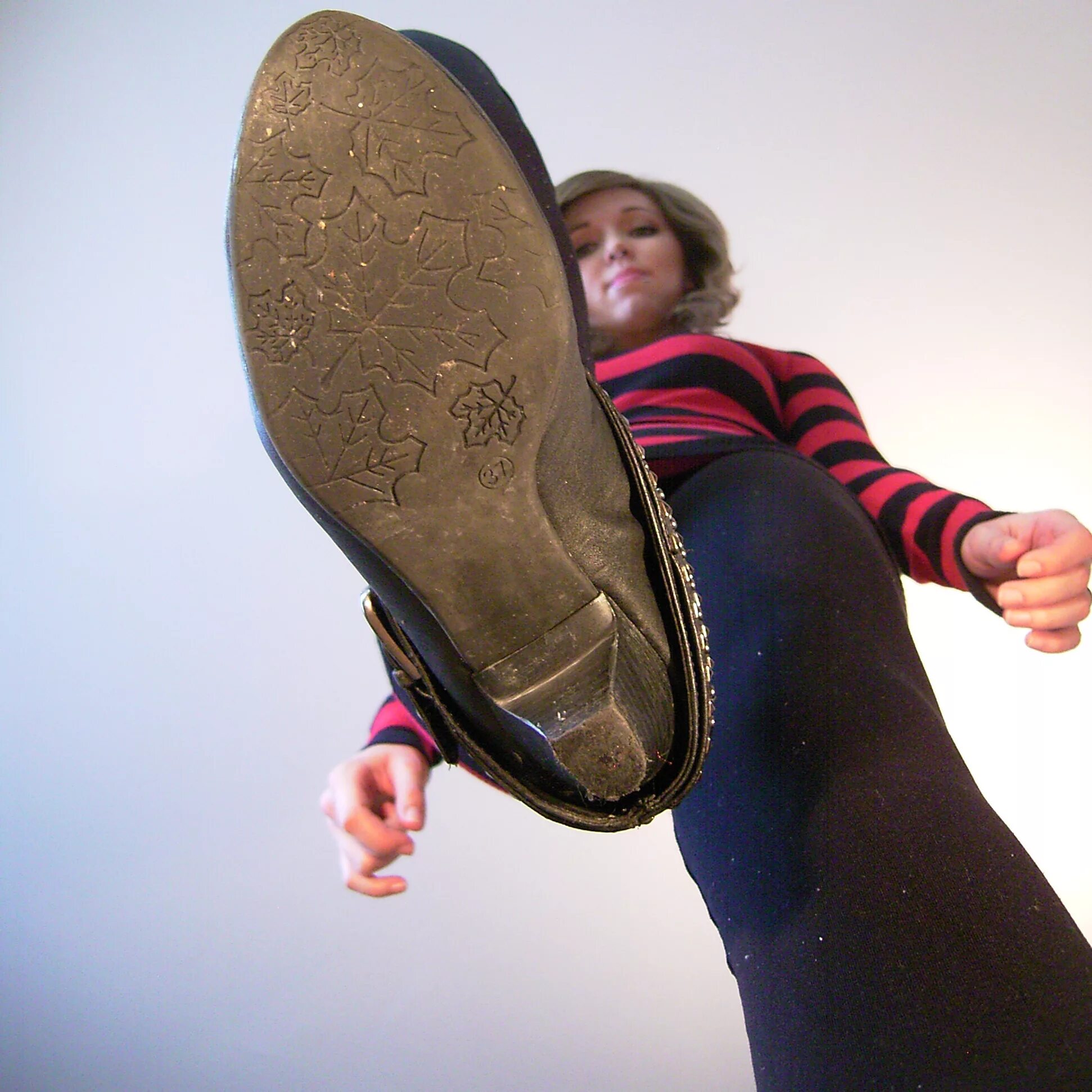 Подошва женских сапог. Подошва обуви prada. Обувная подошва 5298. Подошвы женской обуви. Подошва женских сапог.