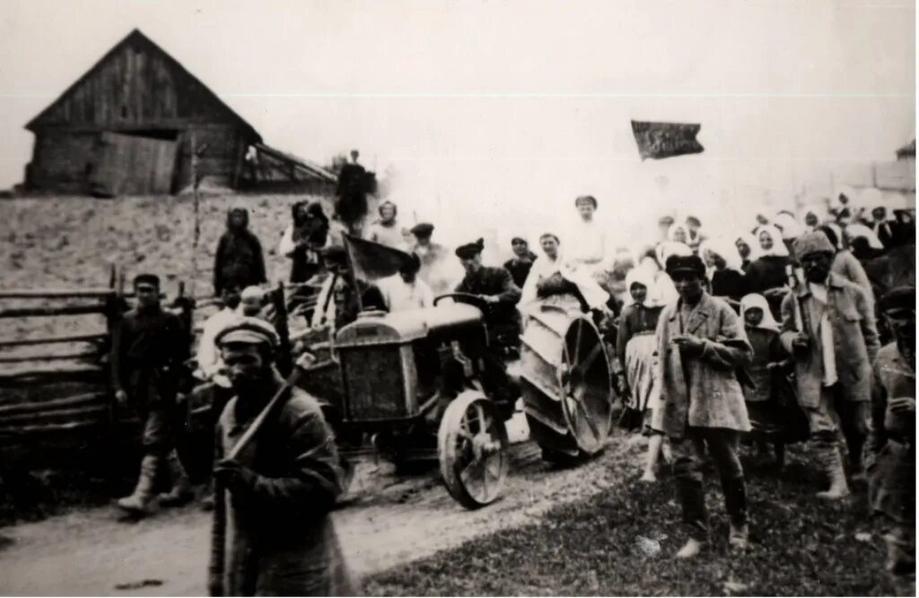 Федор григорьевич солнцев рисунки. Костюмы крестьян смоленской губернии. Крестьяне смоленской губернии. Крестьяне смоленская губерния. Крестьяне смоленской губернии.