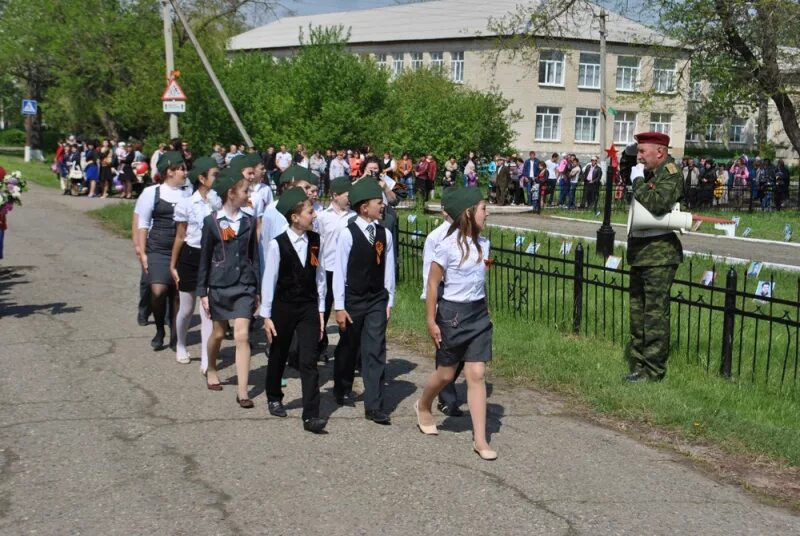 Погода село новомихайловское красногвардейского района. Новомихайловское Ставропольский край Красногвардейский район. Село Новомихайловское Красногвардейский район. Парад победа Красногвардейский район Ставропольский край. Школа село Новомихайловское.