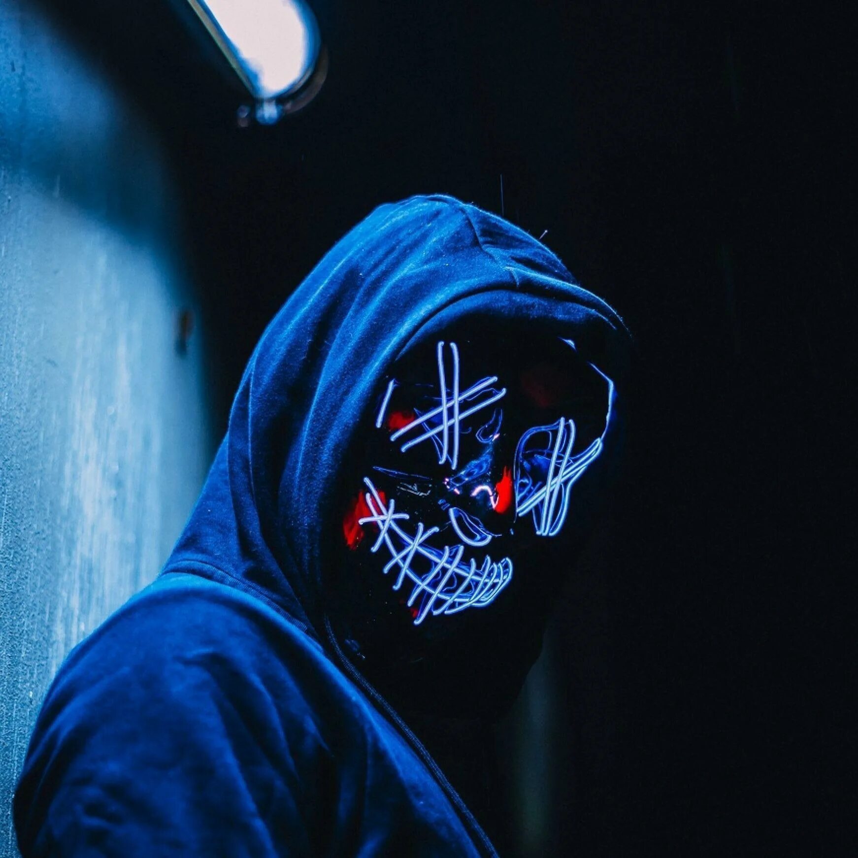 Кот маршмеллоу диджей. Маска с крестиками на глазах. Человек с глазами крестики. Человек с глазами крестики. Маршмеллоу человек.