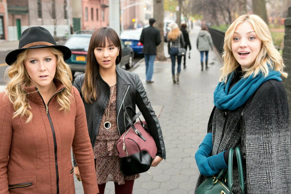 внутри эми шумер