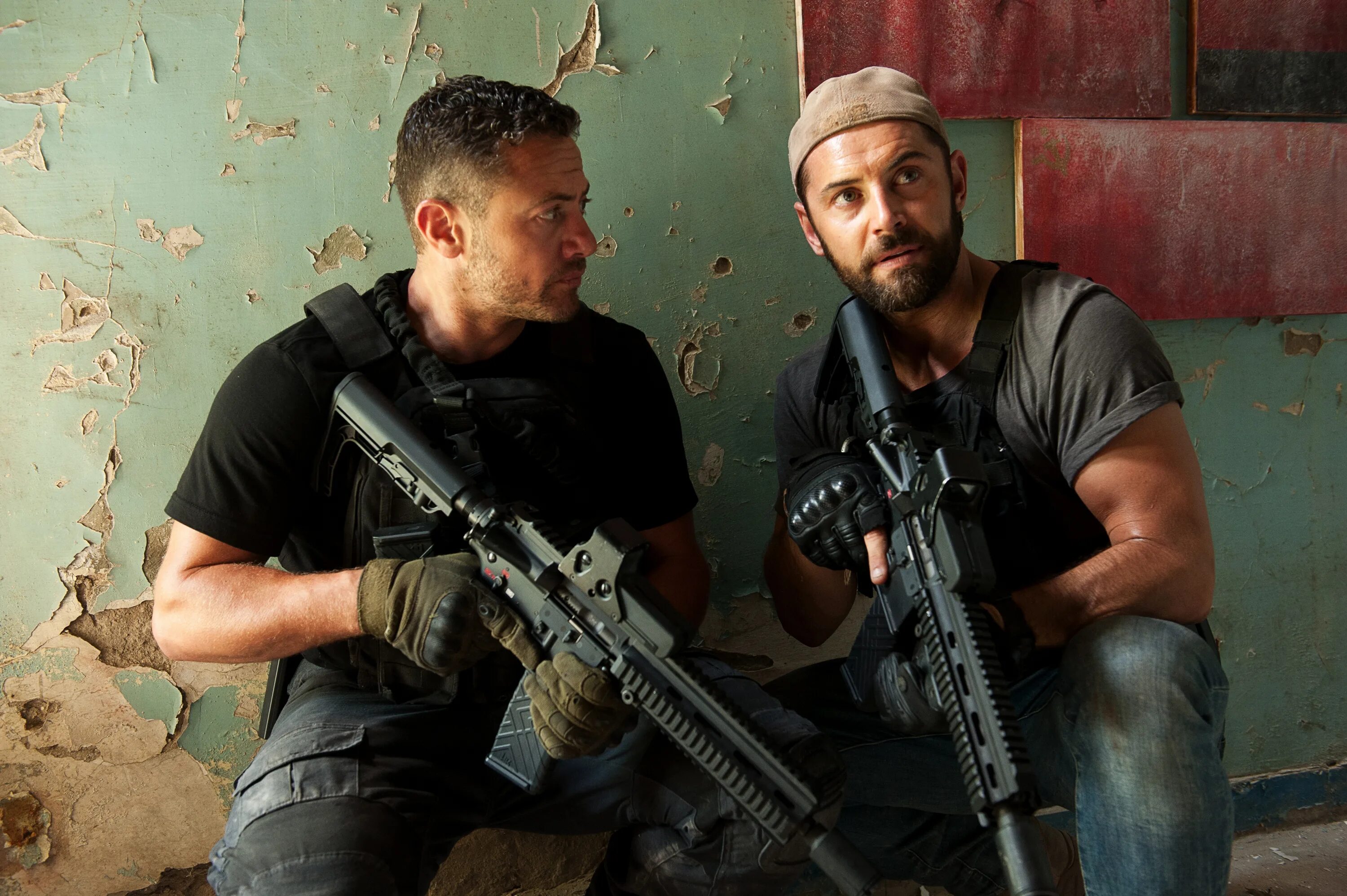 Ответный удар сериал 6 сезон. Страйк бэк. Cinemax strike back. Алин сумарвата ответный удар. Страйк бэк.