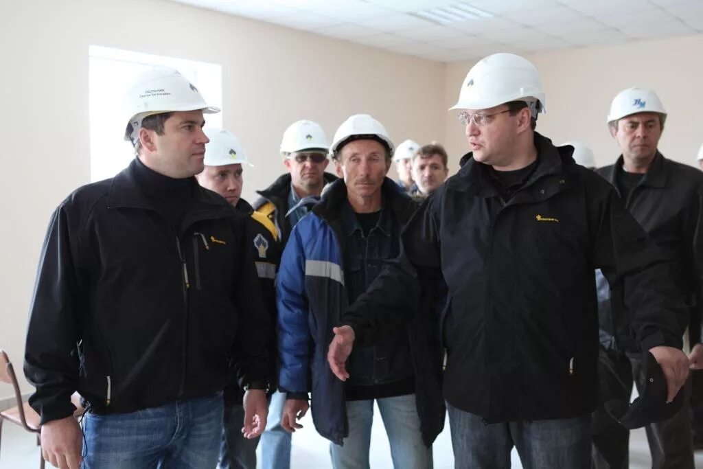 Где сейчас работает. Где сейчас работает