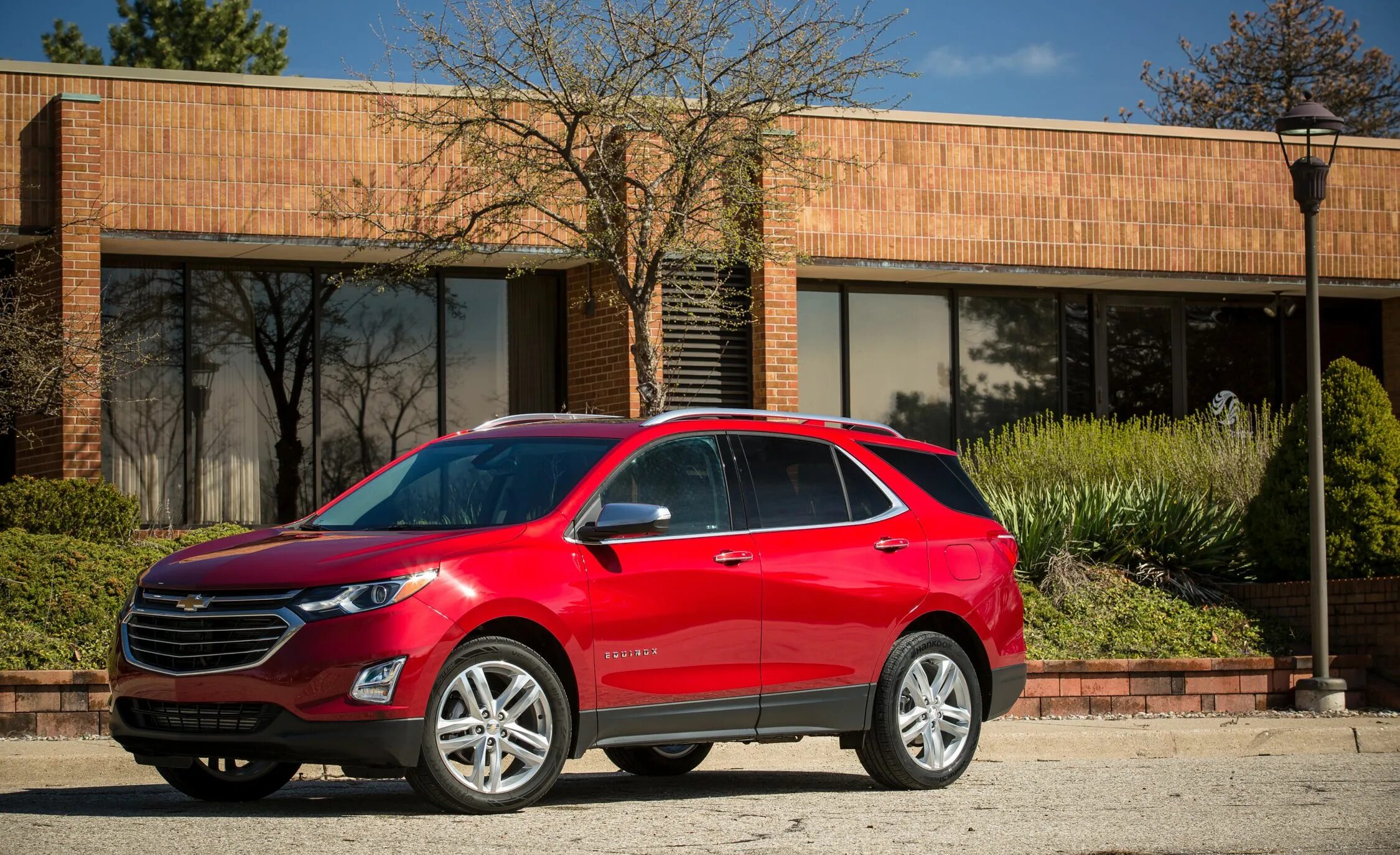 Купить шевроле эквинокс 3. Chevrolet Equinox 2018. Шевроле Эквинокс 2019. Шевроле Equinox 2018. Chevrolet Equinox 2022 красный.