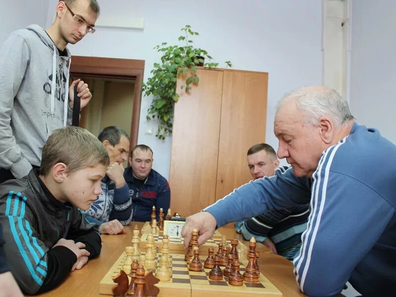 С зеленый дол петропавловского района алтайского края. Зелёный дол Алтайский край Петропавловский район. Алтайский край Петропавловский район Ударник шахматы. Зеленодольская СОШ Петропавловского района Алтайского края.