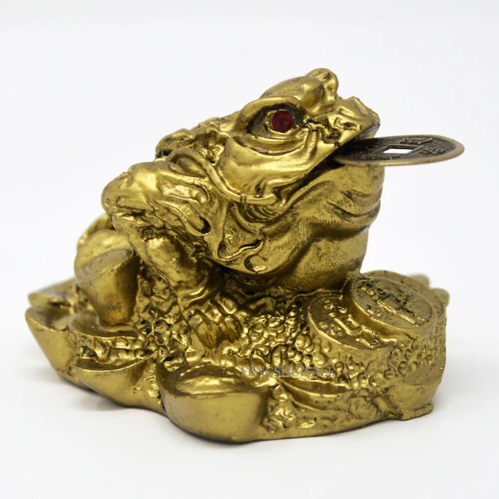 латунная денежная жаба фен-шуй. жаба с монеткой во рту. жаба с монеткой во рту. лягушка с монеткой во рту. трехлапая жаба.