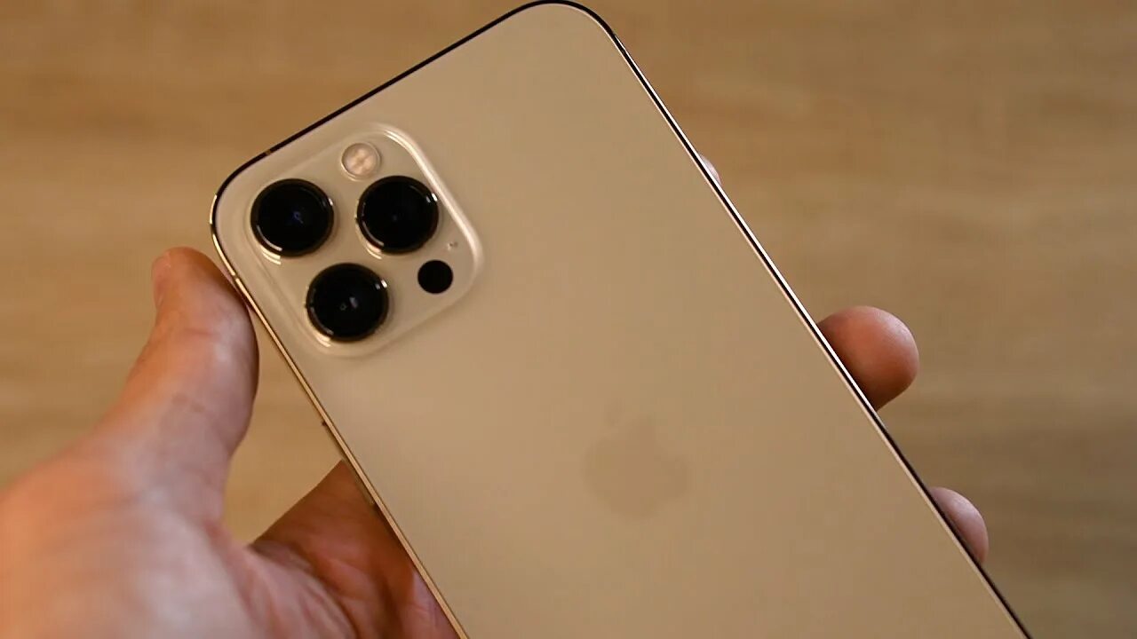 Золотой айфон 11 про. Apple iphone 11 Pro Max 256 ГБ золотой. Айфон 12 про Макс золотой. Iphone 13 Pro Max Gold. Iphone 15 Pro Max Gold.