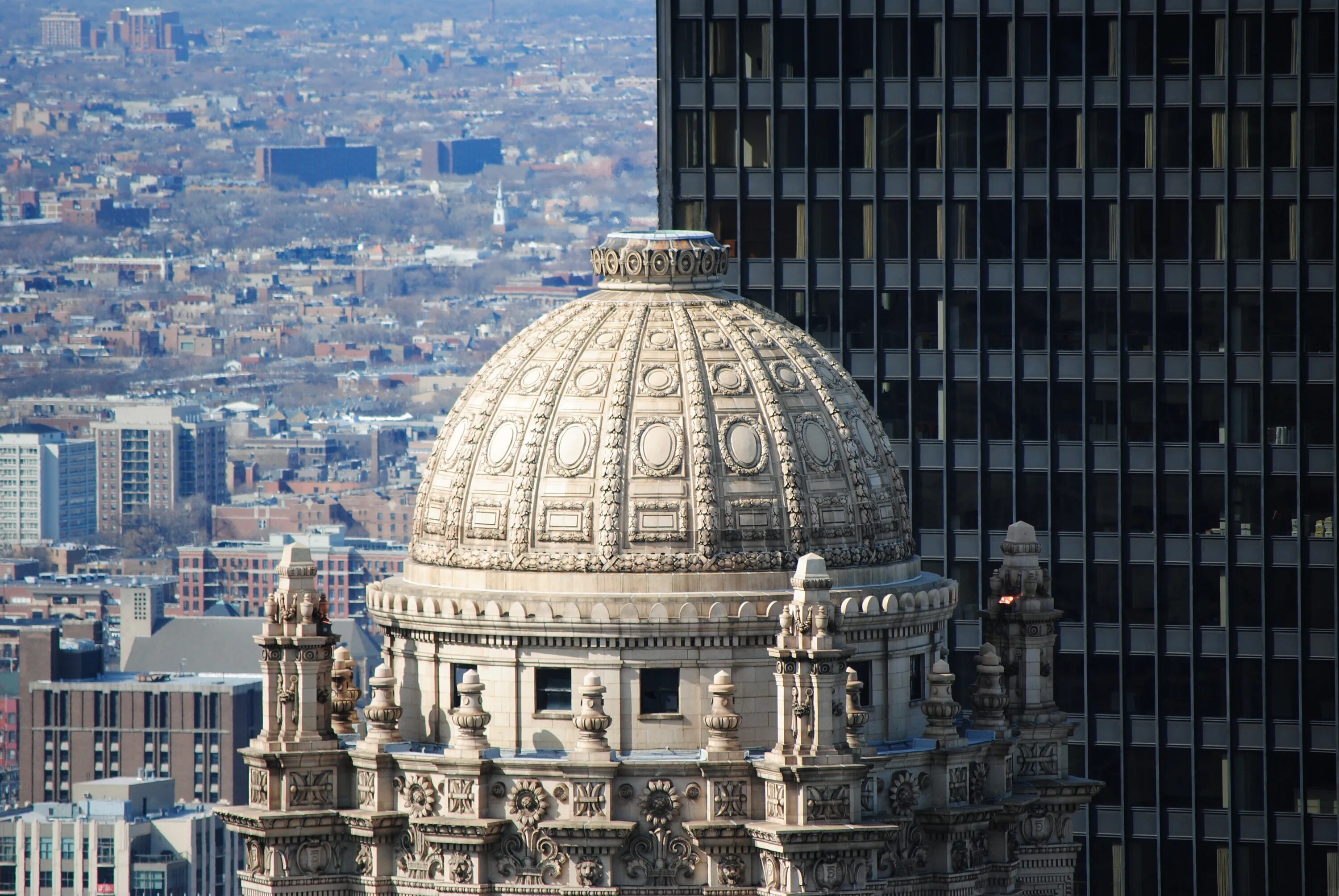 Здания с куполами в италии. Архитектура здания с куполом. Здание с куполом. Здание с куполом. Здание в бухаресте.