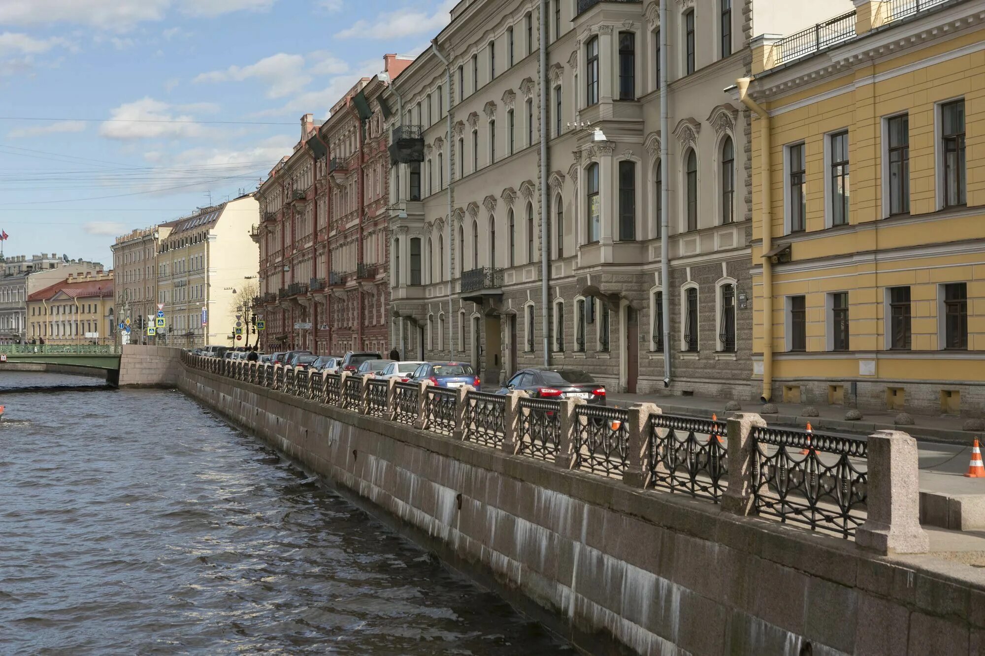 Кемпинский отель санкт-петербург. Отели река мойка. Санкт-петербург набережная реки мойки 82 идиотъ. Резиденция на мойке санкт-петербург. Kempinski мойка 22.