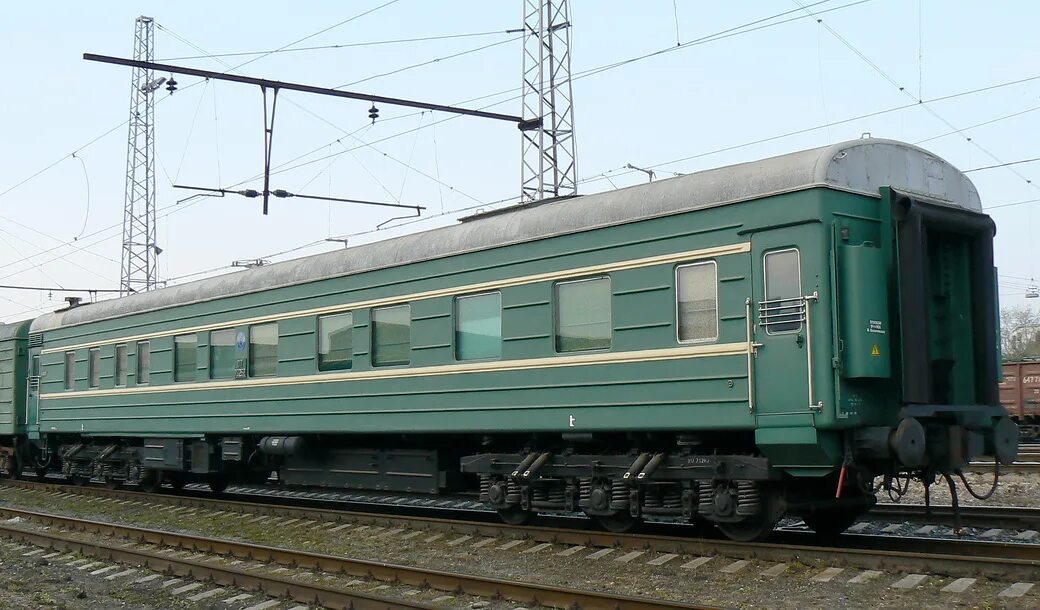 6 осный полувагон. 6-осный полувагон, модель 12-п152. шестиосный вагон-думпкар. восьмиосный вагон грузовой. осные вагоны.