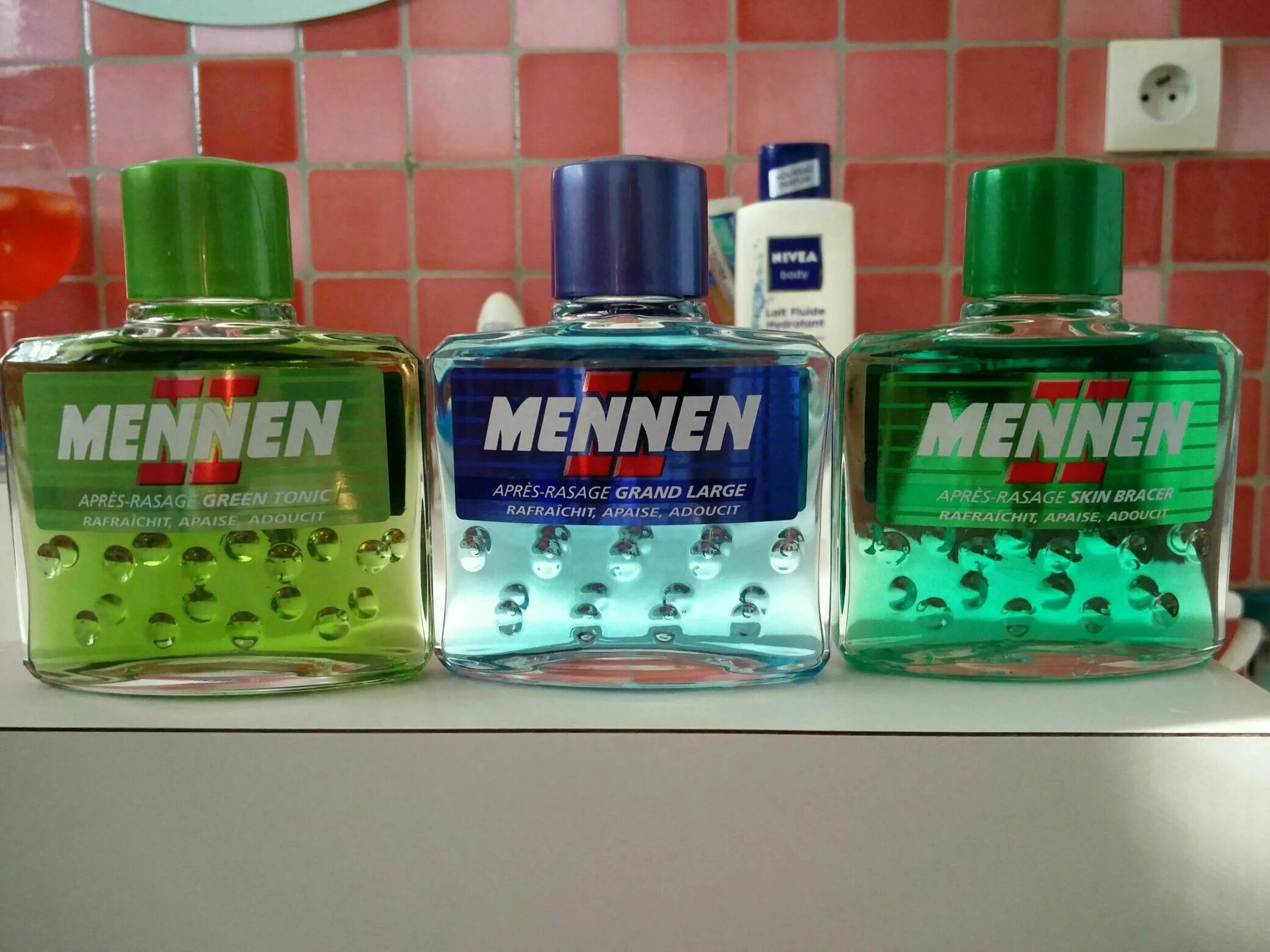Вода после бритья. Лосьон после бритья Mennen. Лосьон после бритья Mennen Original. Лосьон после бритья меннен зеленый. Лосьон Black Musk Mennen.
