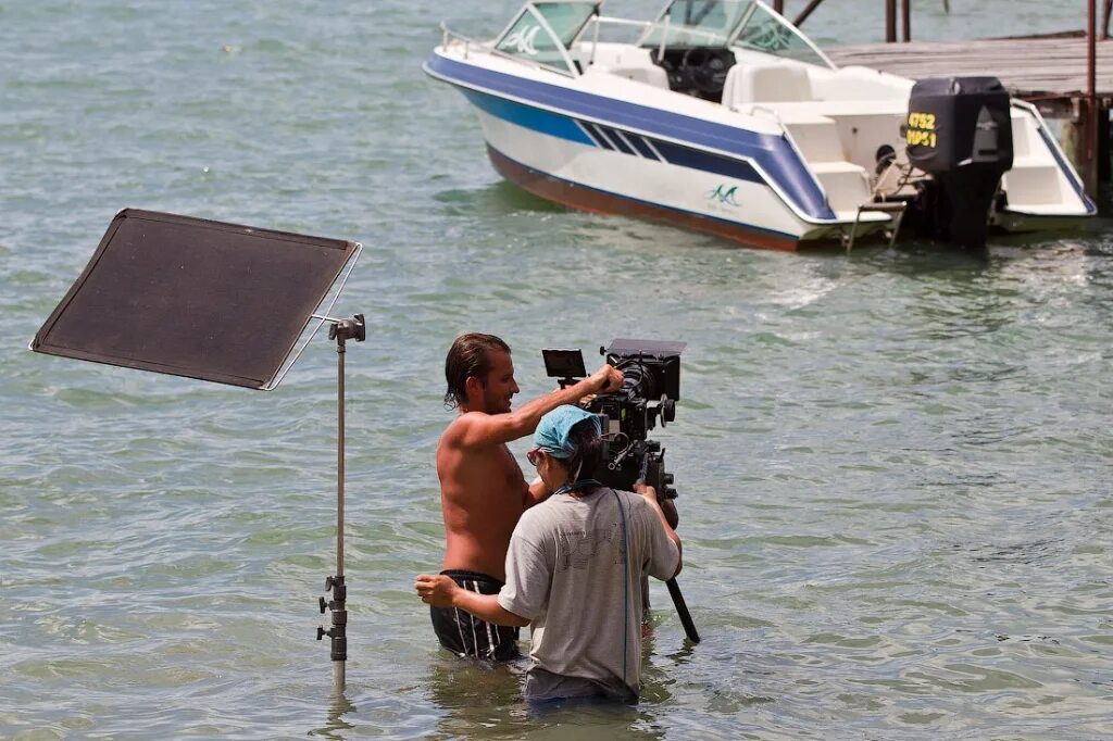 сериал который снимался в геленджике. съемки на пляже видео. 22. девушка фотограф. съемки на пляже видео.