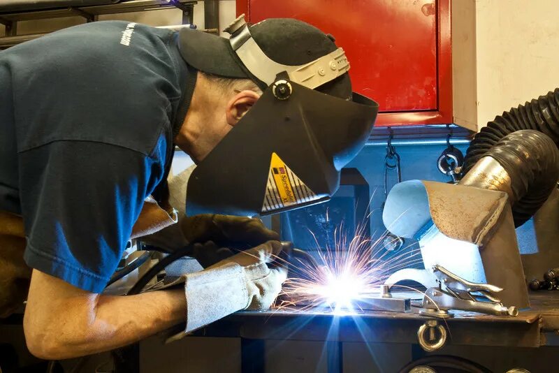 Сварка. Сварщики узбекистан. Сварщики узбекистан. Ручная сварка. Сварка электродом 3 мм для начинающих.