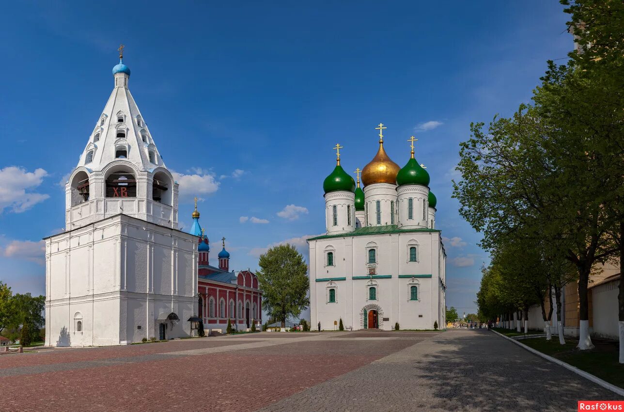 Пл коломна. Соборная площадь Коломна. Соборная площадь Коломенского Кремля. Коломна Главная площадь.