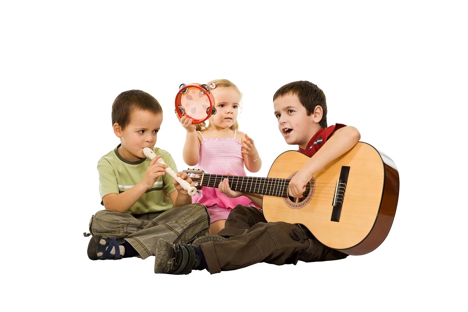 1 музыка в семье. Дети играют на музыкальных инструментах. Музыкальные инструменты для детей. Семья с музыкальными инструментами. Родители и дети играют на музыкальных инструментах.