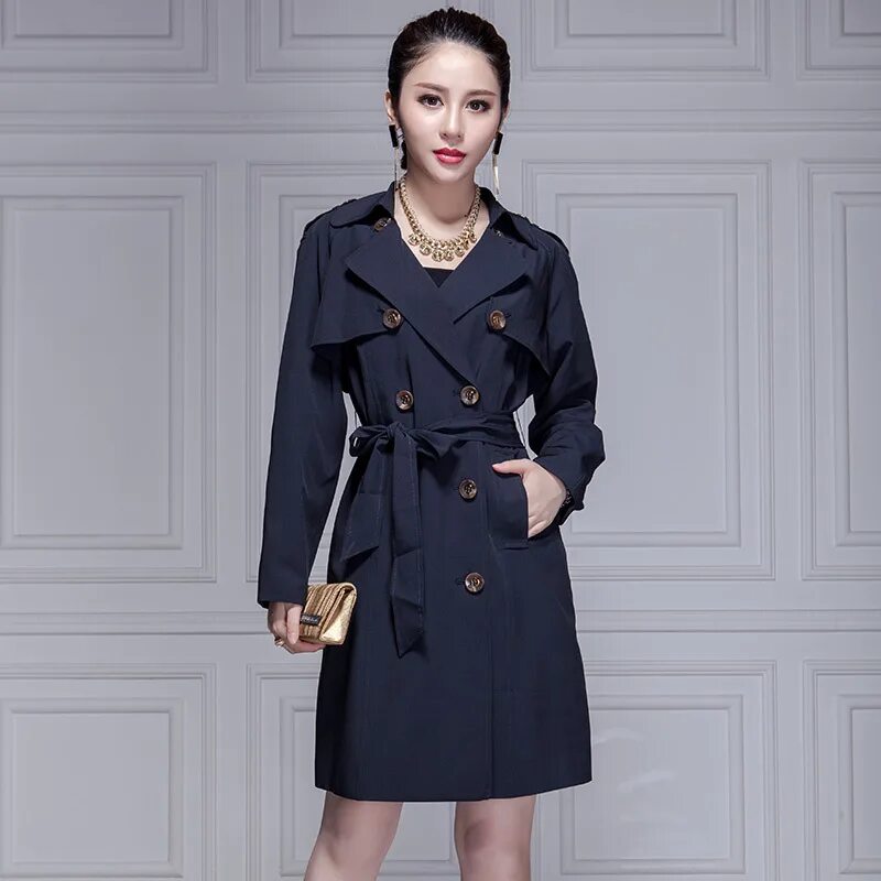 плащи женские красного цвета. кожаный тренч женский 2022. плащ. плащ женский 2024. плащ 2022 женский тренд.