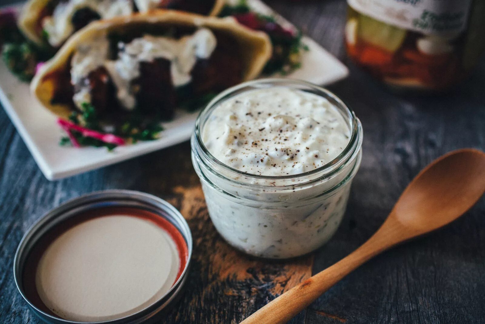 фрикасе из куриной грудки. филе в сметанном соусе. ингредиенты альфредо. грибы в сметанном соусе. грибной соус из белых грибов.