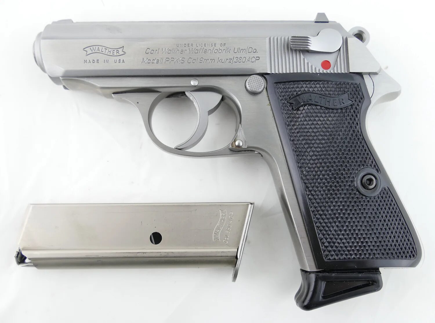 Walther ppk s. Walther PPK/S 380.