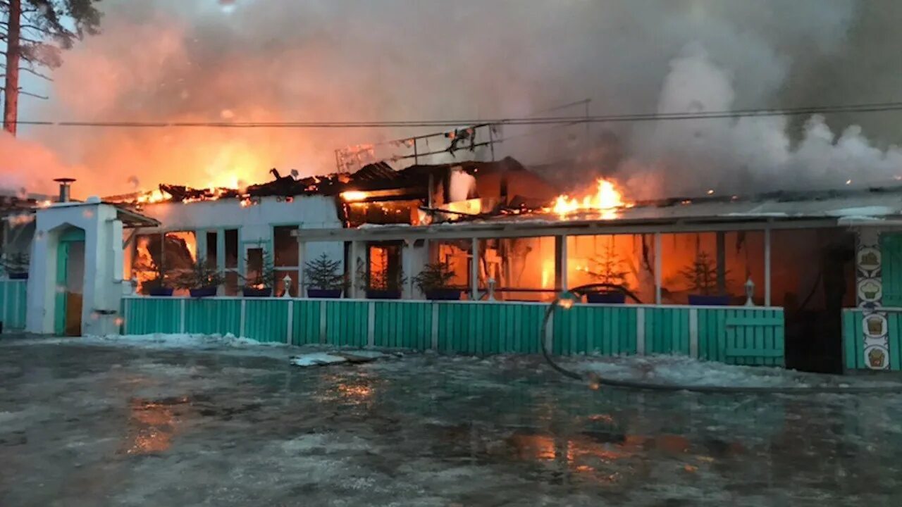 Отзывы белое солнце агалатово. Пожар в агалатово 147. Белое солнце пустыни ресторан агалатово меню. Пожар в агалатово. Агалатово ленинградская область.