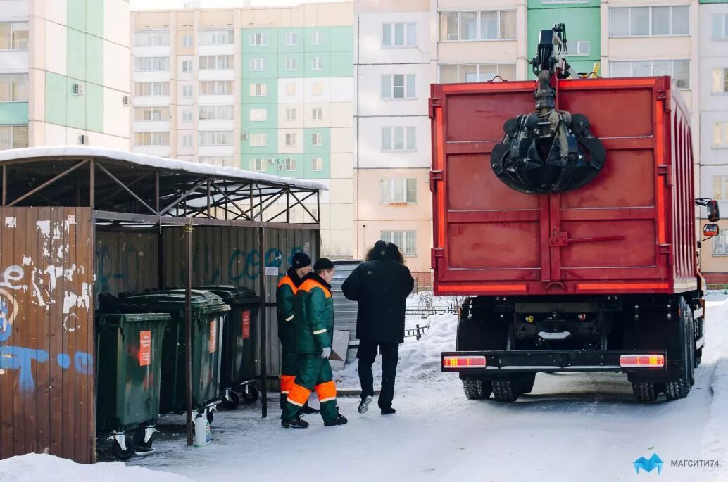 Нужен мусоровоз. ТКМ 431 мусоровоз. Мусоровоз Спецавтобаза. Мусоровоз 6520 ТОМЕЗ. Мусоровоз Кызыл.