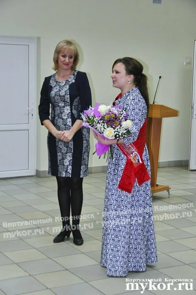 Кореновск на 7 дней. Выпускники 2012 школа 17 Кореновск. Директора школ Кореновска. Директор 18 школы Кореновска. День учителя в Кореновске видео.