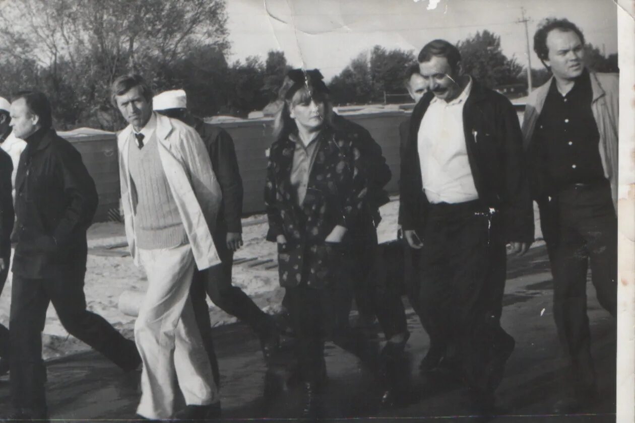 Алла пугачева на концерте в чернобыле. Пугачева в 1986 году. Алла пугачёва 1986 год. Пугачева 1976 год. Концерт аллы пугачевой в чернобыле 1986.